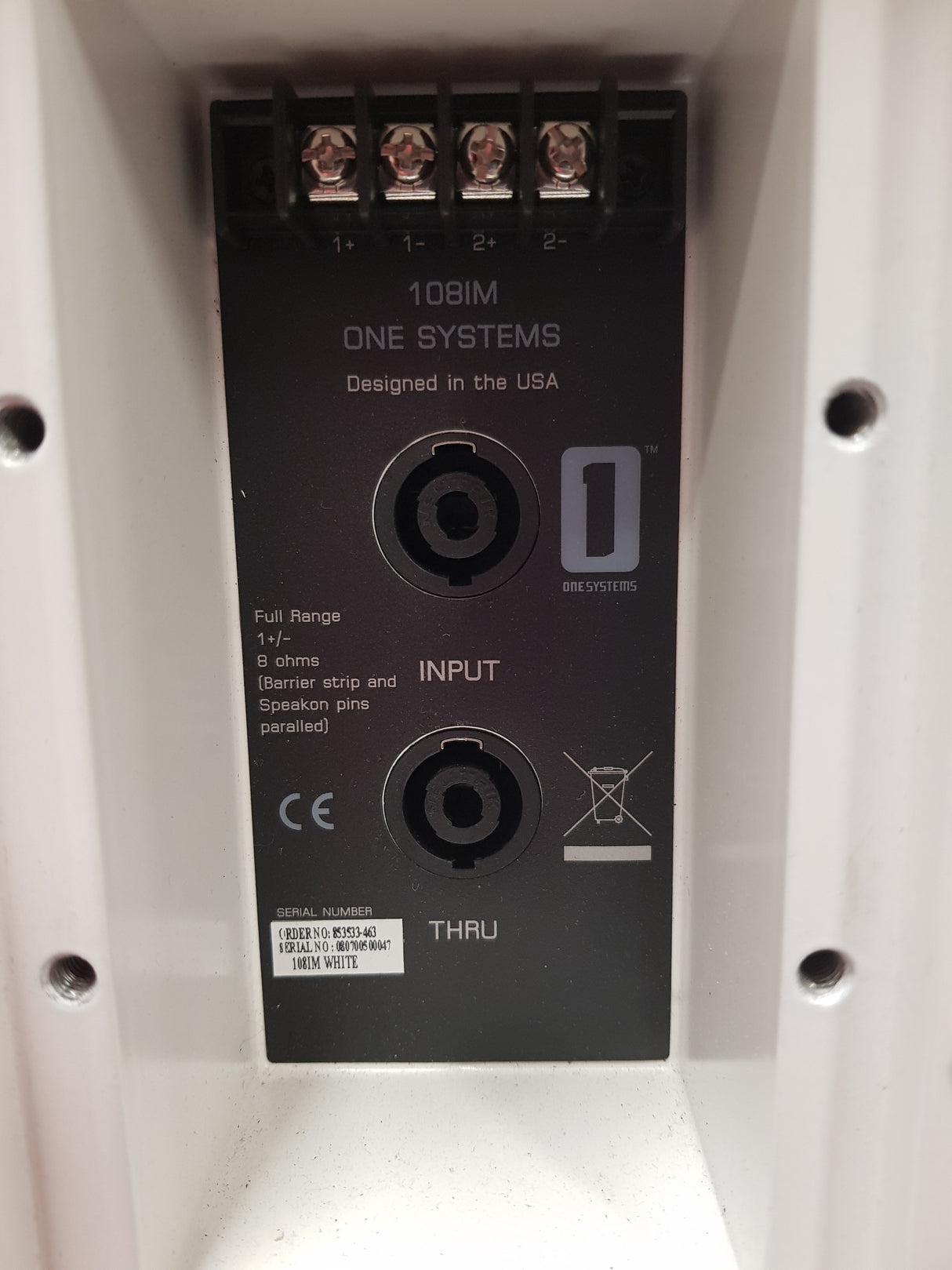 One Systems 108IM White Speaker (Ex-Demo)